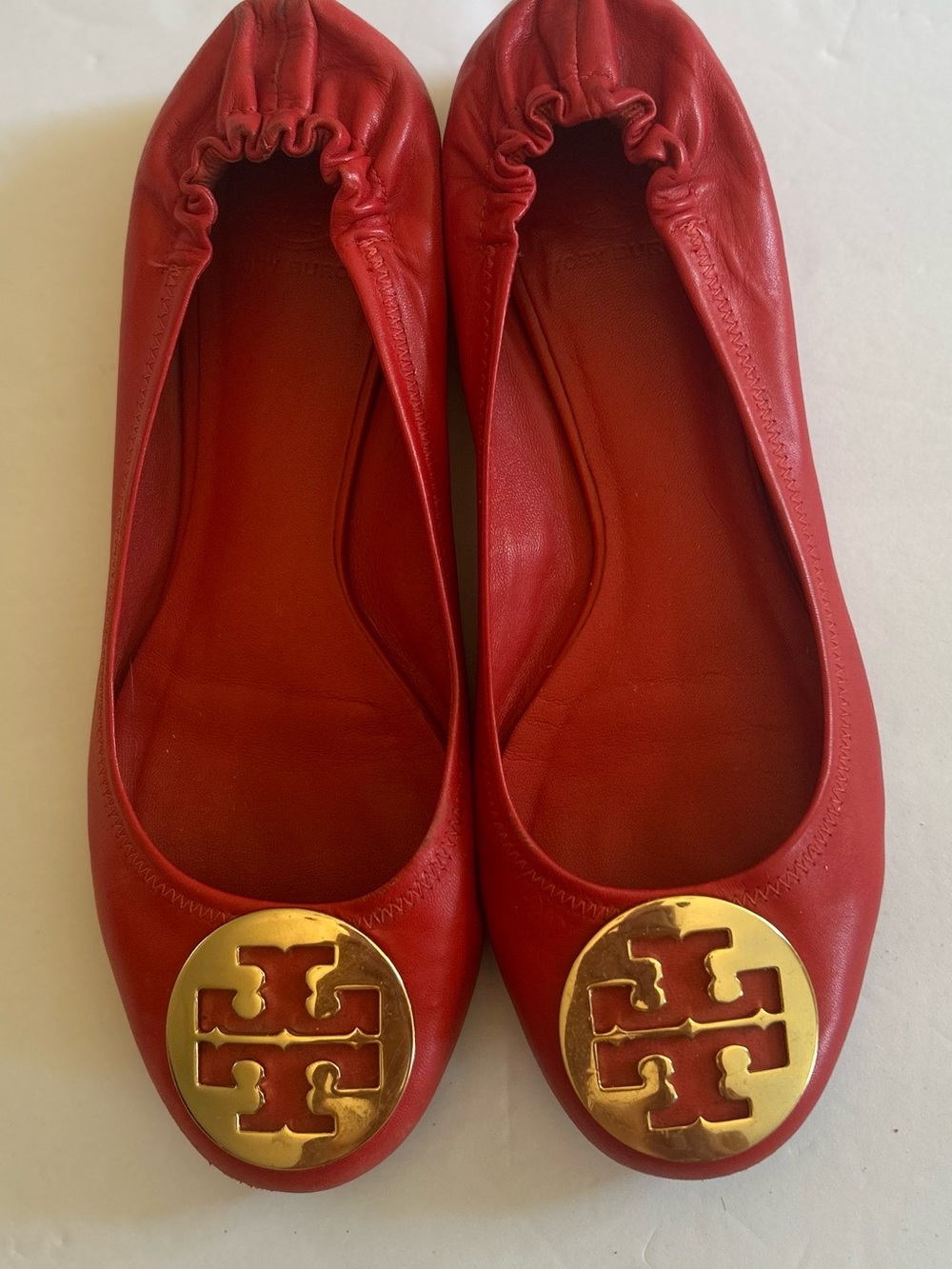 Tory Burch Reva Red Leather Ballet Flats Gold Logo - NO SIZE TAG sole 10”